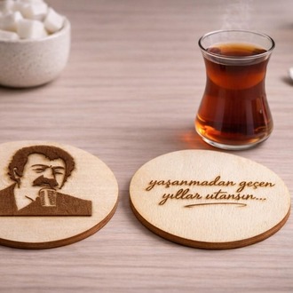 Kişiye Özel Ahşap Bardak Altlığı – Lazer Kazıma İsim, Fotoğraf & Karakter Baskı
