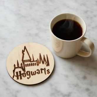 Harry Potter Hogwarts Lazer İşleme Ahşap Bardak Altlığı Seti - Platform 9 3/4 Hediyelik Obje