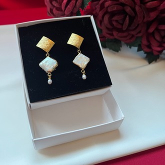 Romantic Turn Earrings