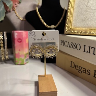 Taşlı Göz Detaylı Gold Küpe
