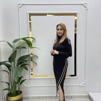 Şeritli Yırtmaçlı Etekli Takım