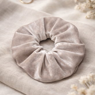 Kadife Saç Tokası – El Yapımı Dolgun Scrunchie | 8 Renk