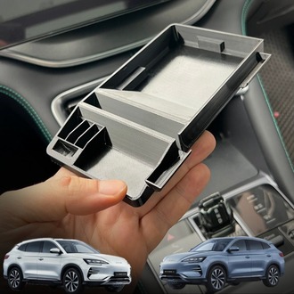 BYD Seal / Seal U-DMi Kablosuz Şarj Alanı Organizer – Telefon Standlı, Kalemlikli Düzenleyici