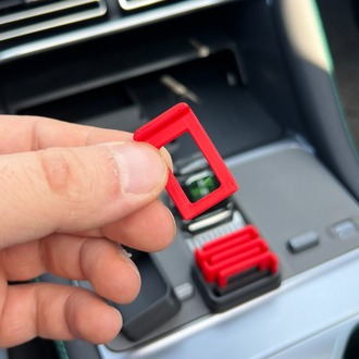 Logolu 6’lı Emniyet Kemeri Tokası Seti – Kapaklı Kompakt Saklama Kutulu