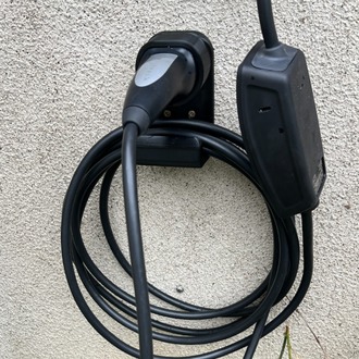 Type 2 EV Şarj Kablosu ve Priz Tutucu | Duvara Montaj Aparatı | Elektrikli Araç Aksesuarı