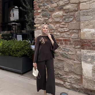 taş detaylı nakışlı takım kahverengi
