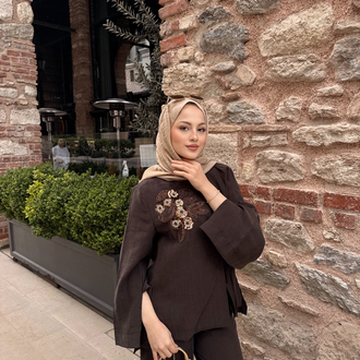 taş detaylı nakışlı takım kahverengi