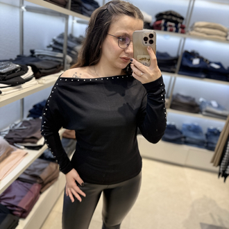 ZR MODEL TAŞLI BLUZ