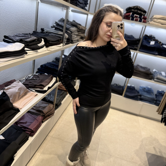 ZR MODEL TAŞLI BLUZ