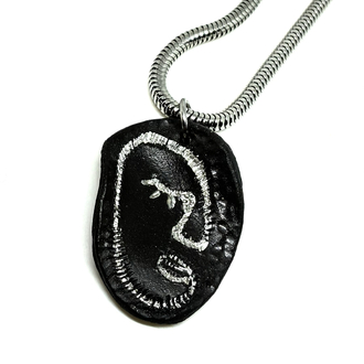 S-face silver