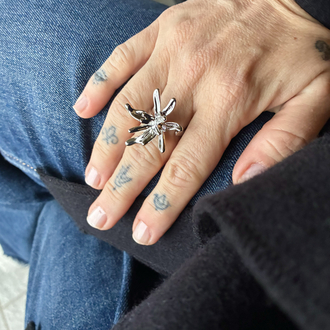 Flower ring