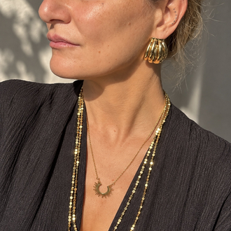Sculpt gold Earring