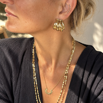 Sculpt gold Earring