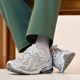 New Balance 1906 White