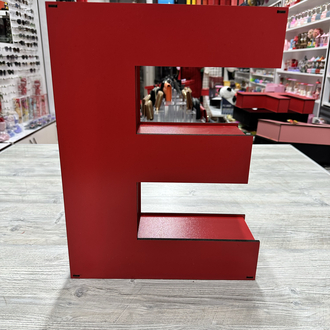 E Harfli Kırmızı Renk (Boş Kutu)
