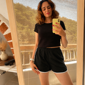 Siyah spor şort