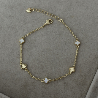Altın kaplama”Cm”bir Sedef bir gold renk mini yonca bileklik 