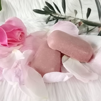 Gül suyu, Pembe kil ve gül yağlı doğal sabun