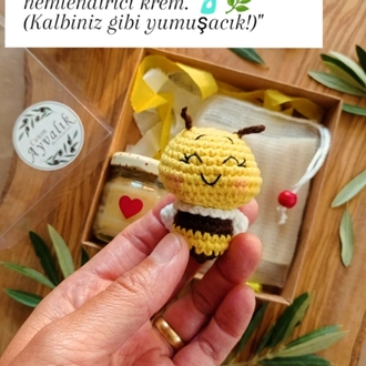 Ballı Kolloidal Yulaflı Sabun,krem ve sevimli arı hediye paketi