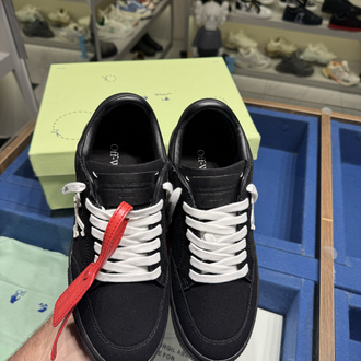 Off White 
