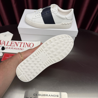 Valentino Garavani Lacivert