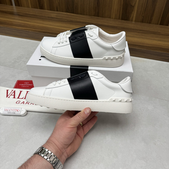 Valentino Garavani Unisex 