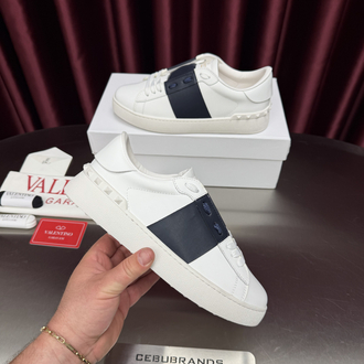 Valentino Garavani Lacivert