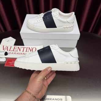 Valentino Garavani Lacivert
