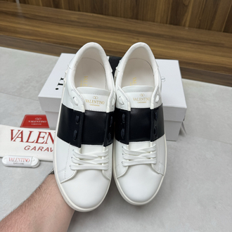 Valentino Garavani Unisex 