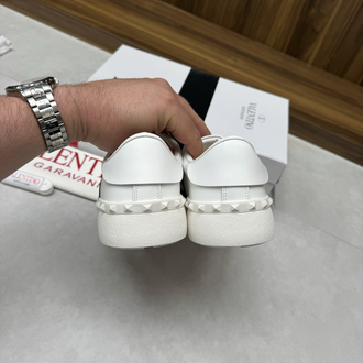 Valentino Garavani Unisex 