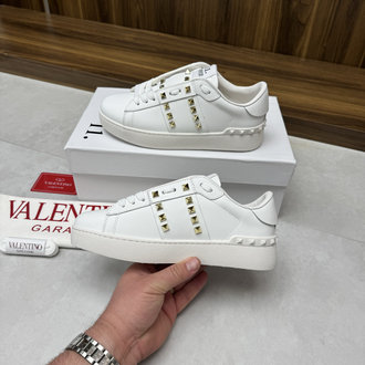 Valentino Garavani Unisex 