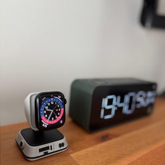 Retro Apple şarj standı (cek design)