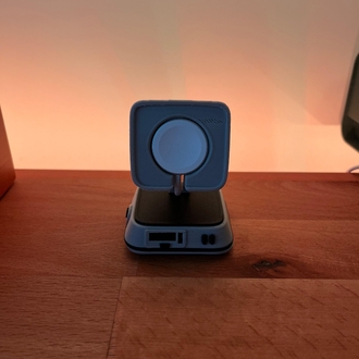 Retro Apple şarj standı (cek design)