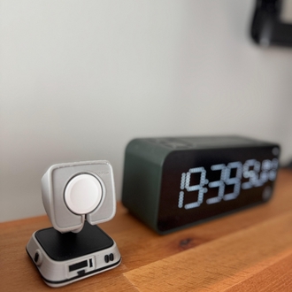 Retro Apple şarj standı (cek design)