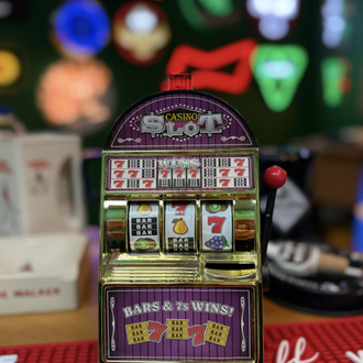 GOLD RENK SLOT MAKİNESİ