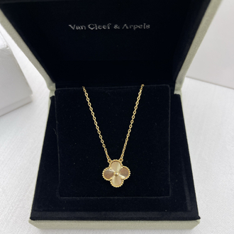 VCA GOLD TEK MOTİF KOLYE