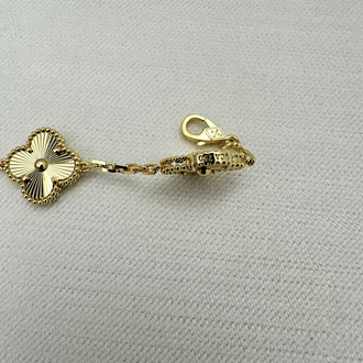 VCA Gold Motif Bileklik Kutulu