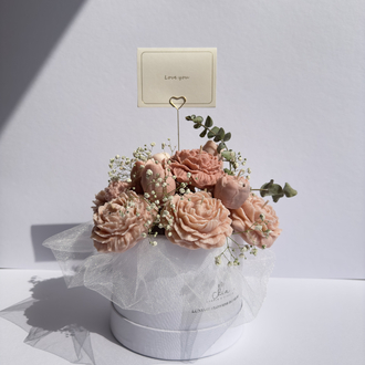 Elegant Bloom Candle Bouquet