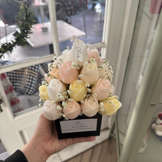Lale mum buketi kutusu
