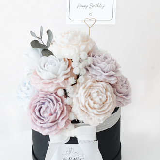 Lilac Bloom Candle Bouquet