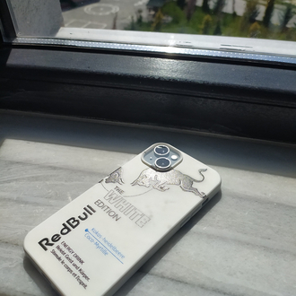 iPhone Kılıf Red Bull Special Edition - Lansman Serisi Renkli Tasarım