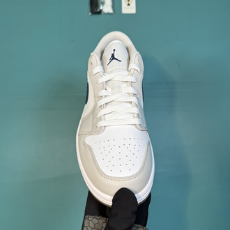 Jordan Low Krem Beyaz