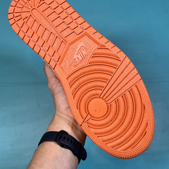 Jordan Low Orange Gold
