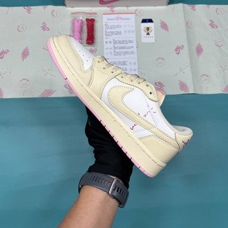 Jordan Low Açık Pembe