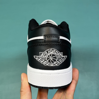 Jordan Low Black White