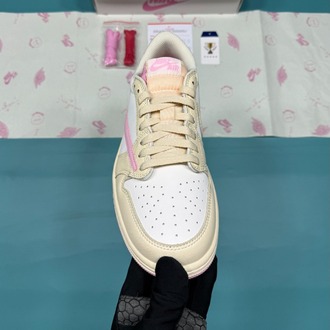 Jordan Low Açık Pembe