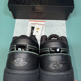 Jordan Low Black Cat