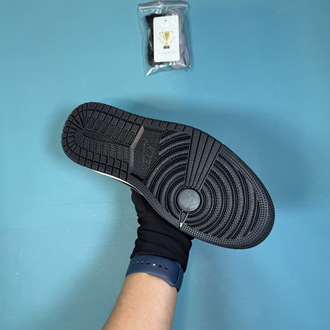 Jordan Low Travis Gri