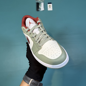 Jordan Low Kırmızı Yeşil
