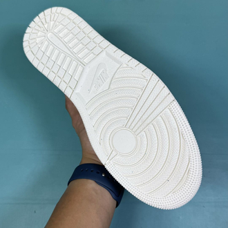 Jordan Low Sand